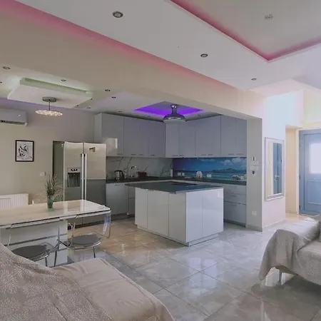 Passion Hotel Perivolia